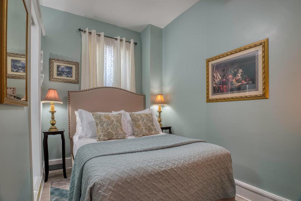 Victorian House Bed and Breakfast